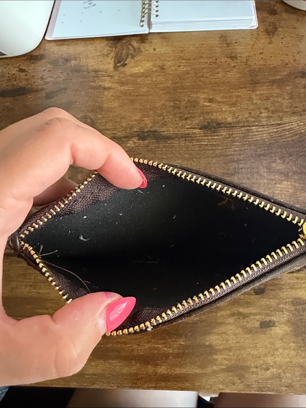 Pouch - Picture 3 of 3